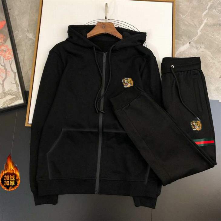 Picture of Gucci Sweater Suits _SKUGucciM-3XL12yn11139568